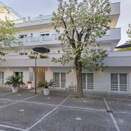 ميسانو ادرياتيكو Residence Armony المظهر الخارجي الصورة